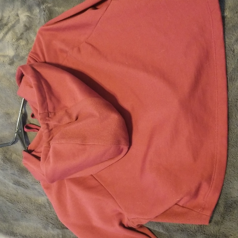 Gymshark cropped hoodie size XS in a pretty burgundy color. - Picture 2 of 3